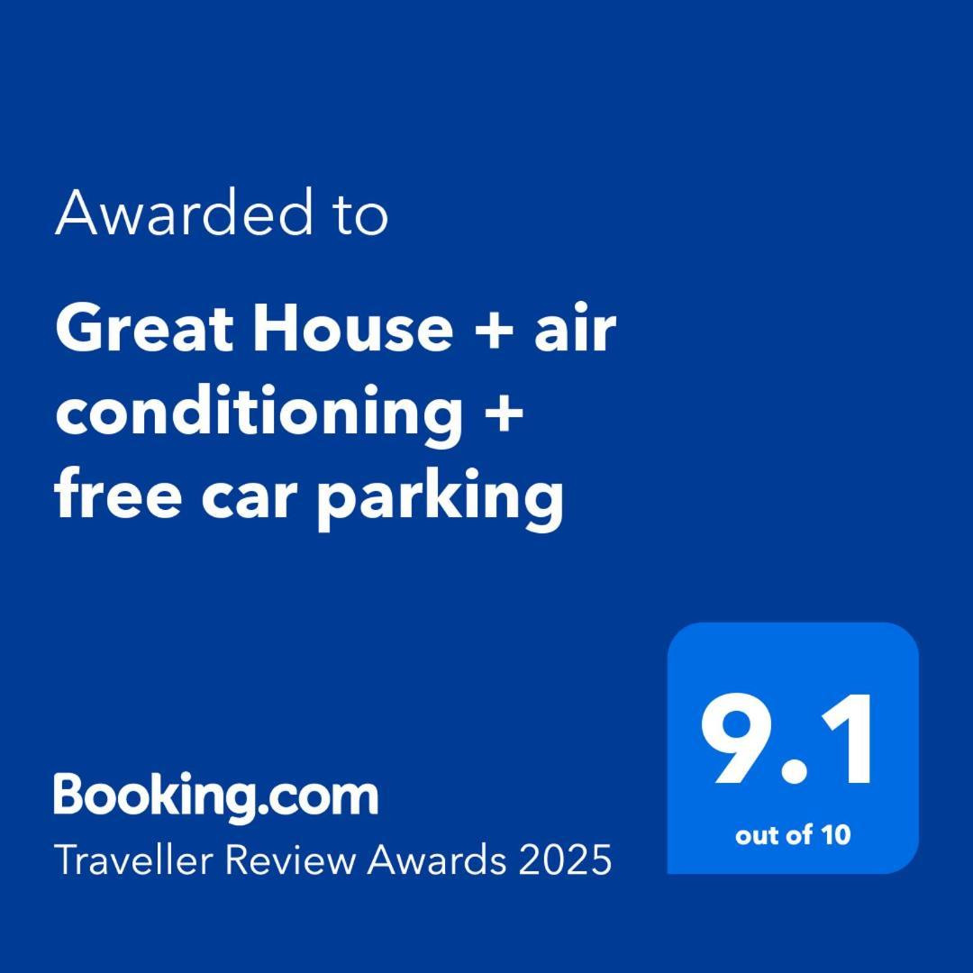 Great House + Air Conditioning + Free Car Parking Manchester Esterno foto